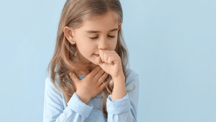 Tosse nei bambini: quando preoccuparsi? Cosa fare e come curare la tosse