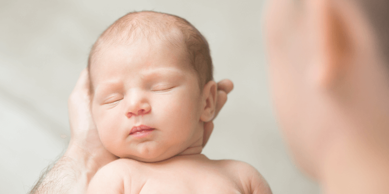 Coliche del neonato: sintomi e rimedi